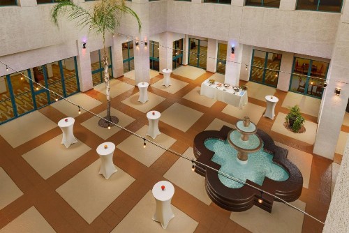 Hilton Phoenix Airport - image 7