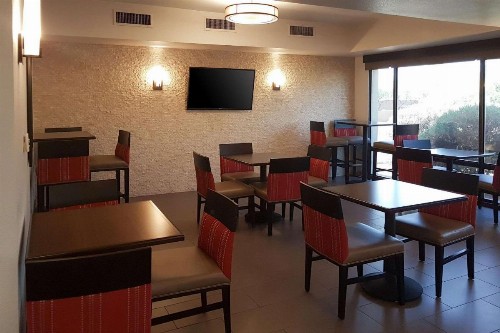 Comfort Inn I-10 West at 51st Ave - image 13