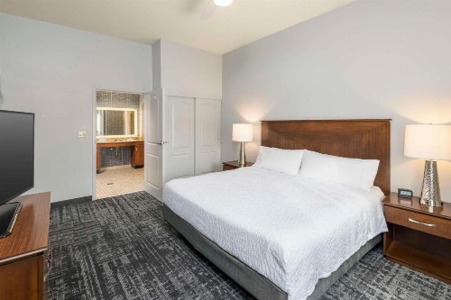 Homewood Suites by Hilton Phoenix North-Happy Valley - image 41