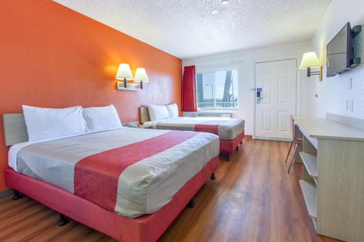 Motel 6-Phoenix AZ - Airport - 24th Street - image 4