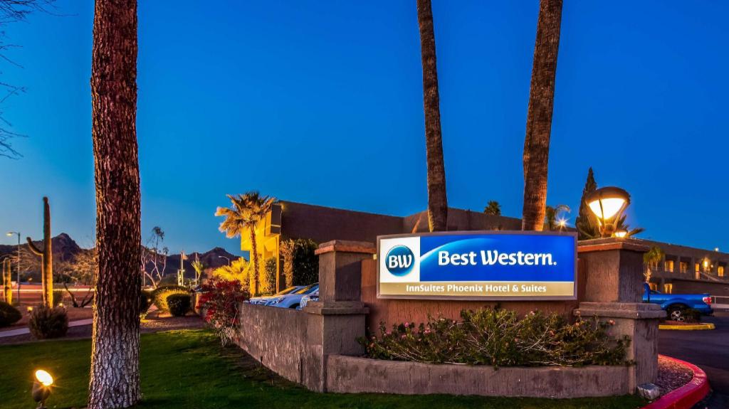 Best Western InnSuites Phoenix Hotel & Suites - main image
