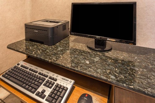 Howard Johnson by Wyndham Phoenix Airport/Downtown Area - image 14