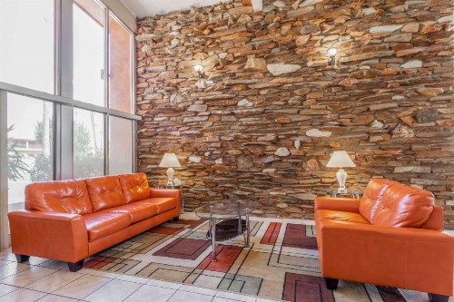 Howard Johnson by Wyndham Phoenix Airport/Downtown Area - image 17