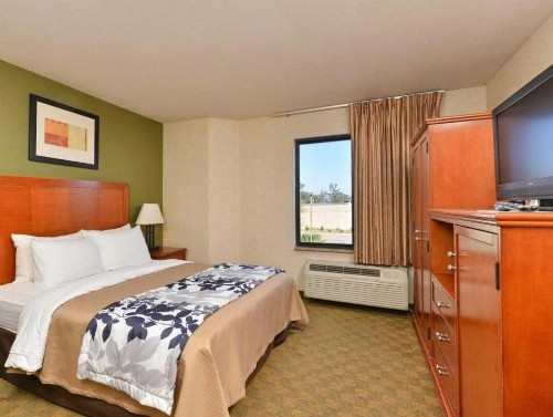 Sleep Inn Phoenix Sky Harbor Airport - image 22