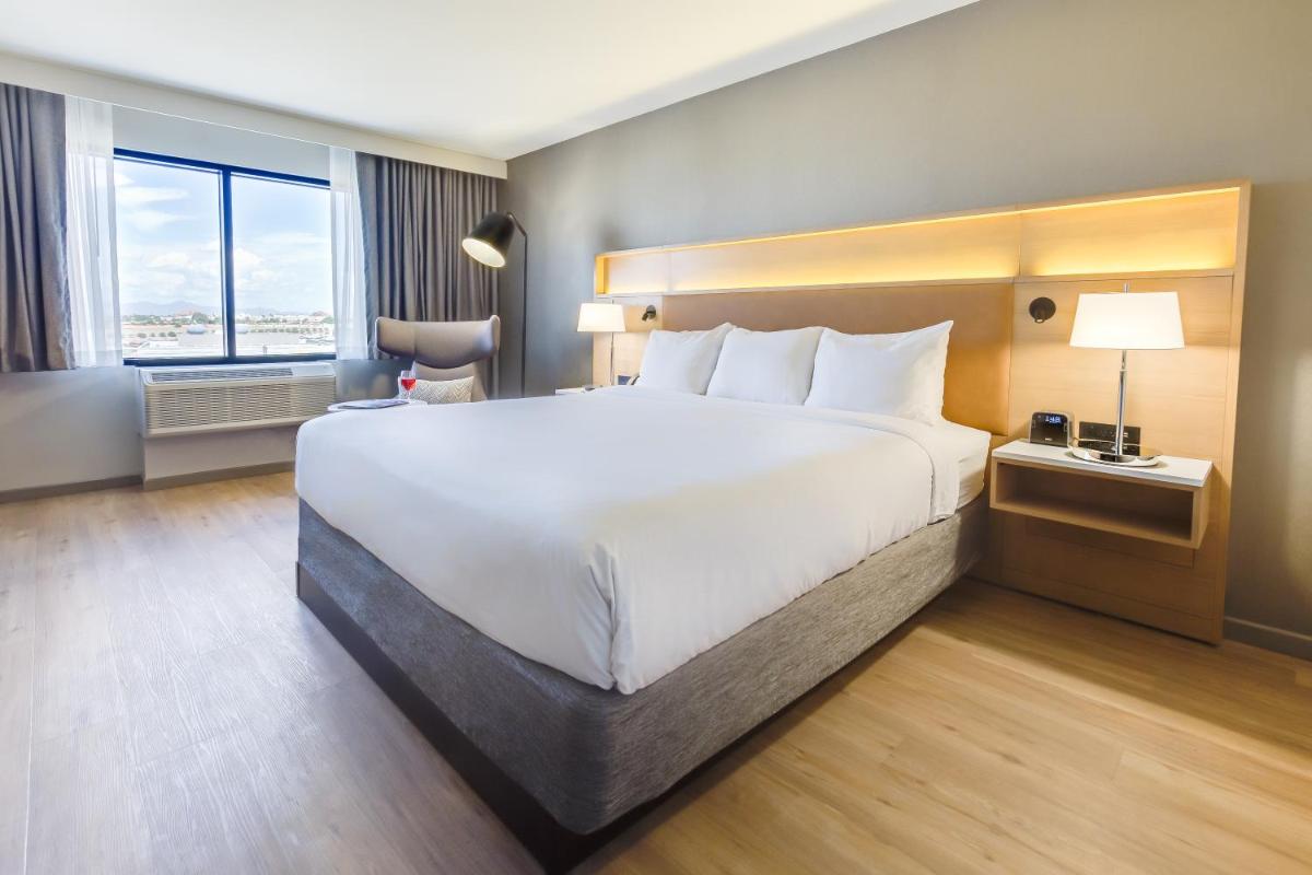 Radisson Hotel Phoenix Airport - image 6