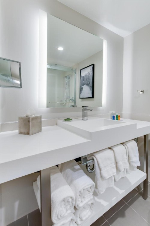 Radisson Hotel Phoenix Airport - image 11