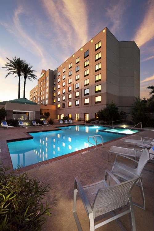 Radisson Hotel Phoenix Airport - image 18