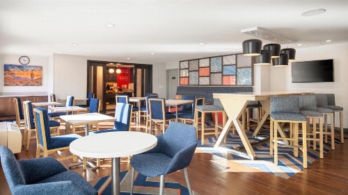 Hampton Inn Phoenix Airport North - image 28