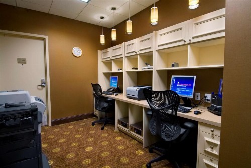 Hilton Garden Inn Phoenix Airport North - image 32