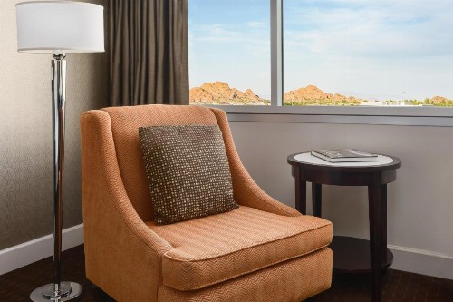 Crowne Plaza Phoenix Airport an IHG Hotel - image 23