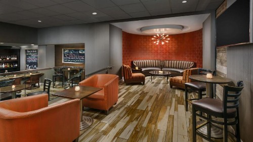 Crowne Plaza Phoenix Airport an IHG Hotel - image 48