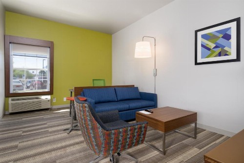 Holiday Inn Express Phoenix-Airport/University Drive an IHG Hotel - image 22