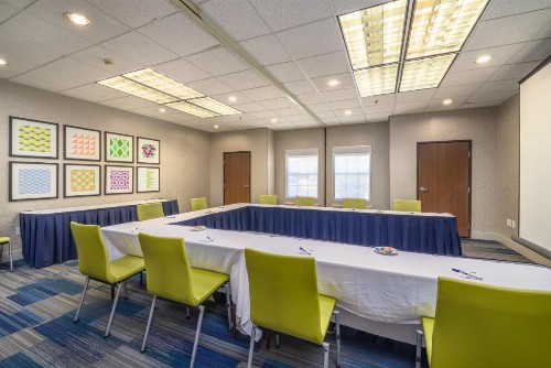 Holiday Inn Express Phoenix-Airport/University Drive an IHG Hotel - image 27