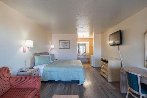 American Inn - image 14