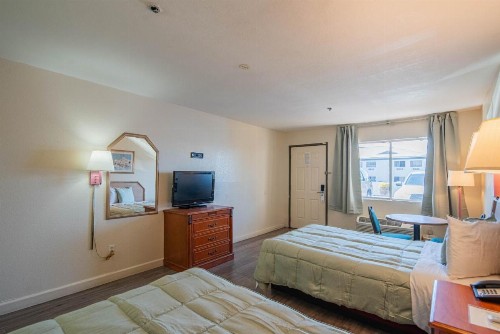 American Inn - image 20