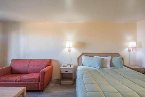 American Inn - image 25