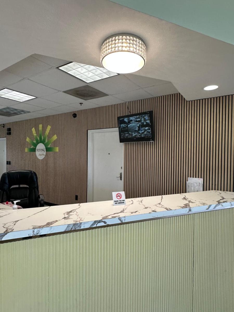 American Inn - image 7