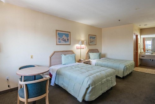 American Inn - image 9