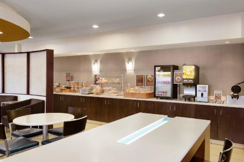 SpringHill Suites Phoenix North - image 10