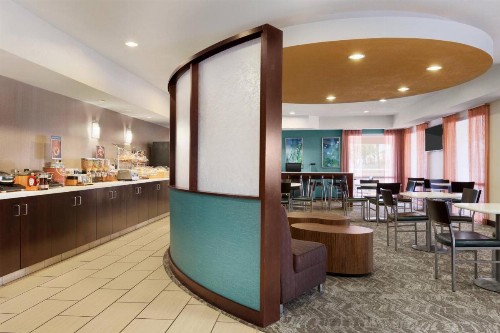 SpringHill Suites Phoenix North - image 13