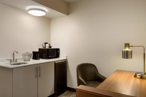 SpringHill Suites Phoenix North - image 8