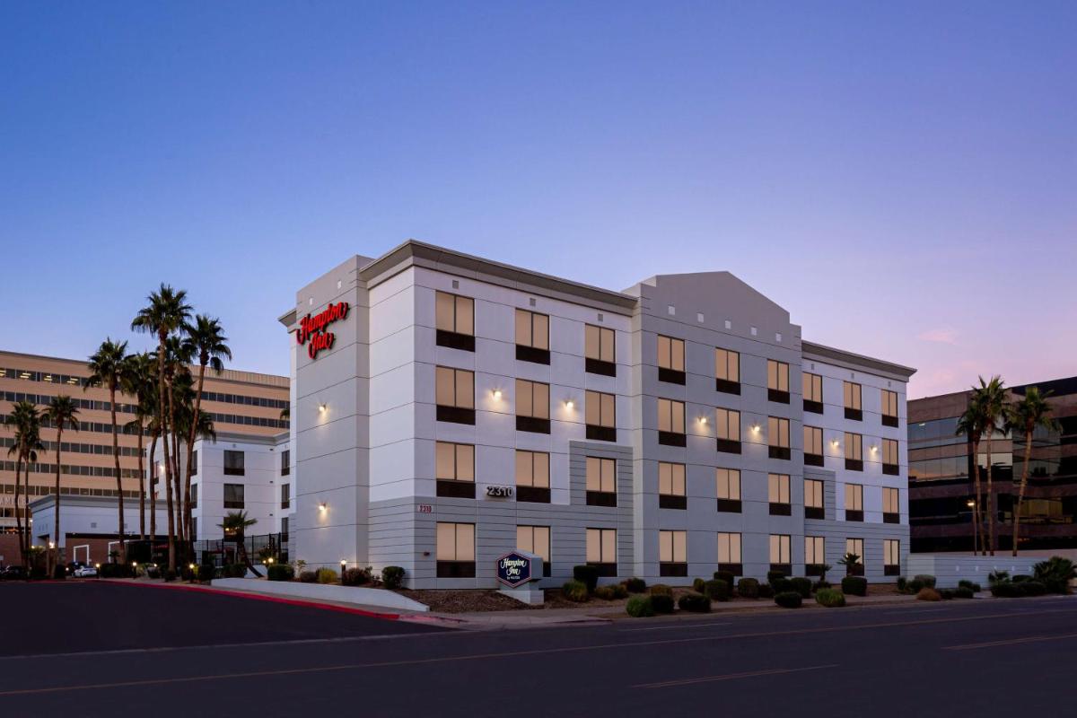 Hampton Inn Phoenix - Biltmore - main image