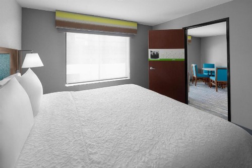 Hampton Inn Phoenix - Biltmore - image 11