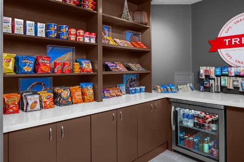 Hampton Inn Phoenix - Biltmore - image 19