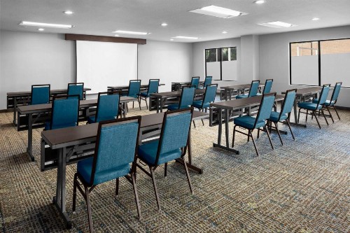 Hampton Inn Phoenix - Biltmore - image 27