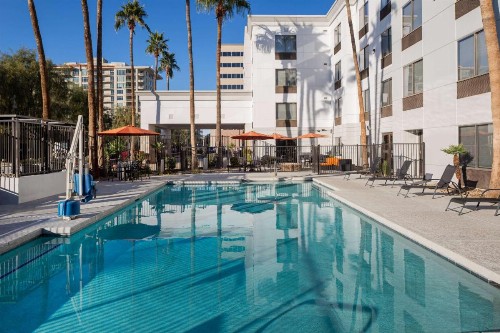 Hampton Inn Phoenix - Biltmore - image 4