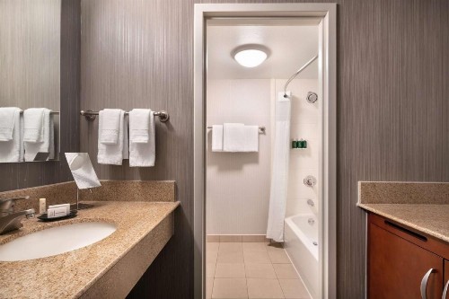 Sonesta Select Phoenix Camelback - image 14