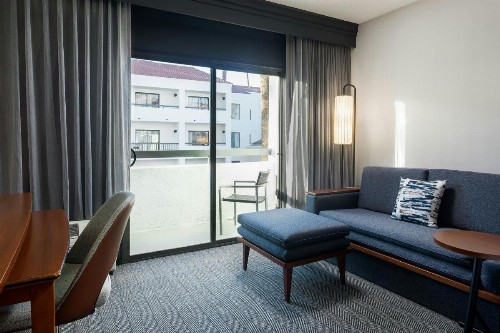 Courtyard by Marriott Phoenix North - image 13