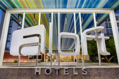 Aloft Phoenix Airport - image 26