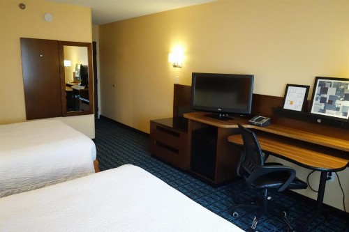Country Inn & Suites by Radisson Phoenix Airport AZ - image 10