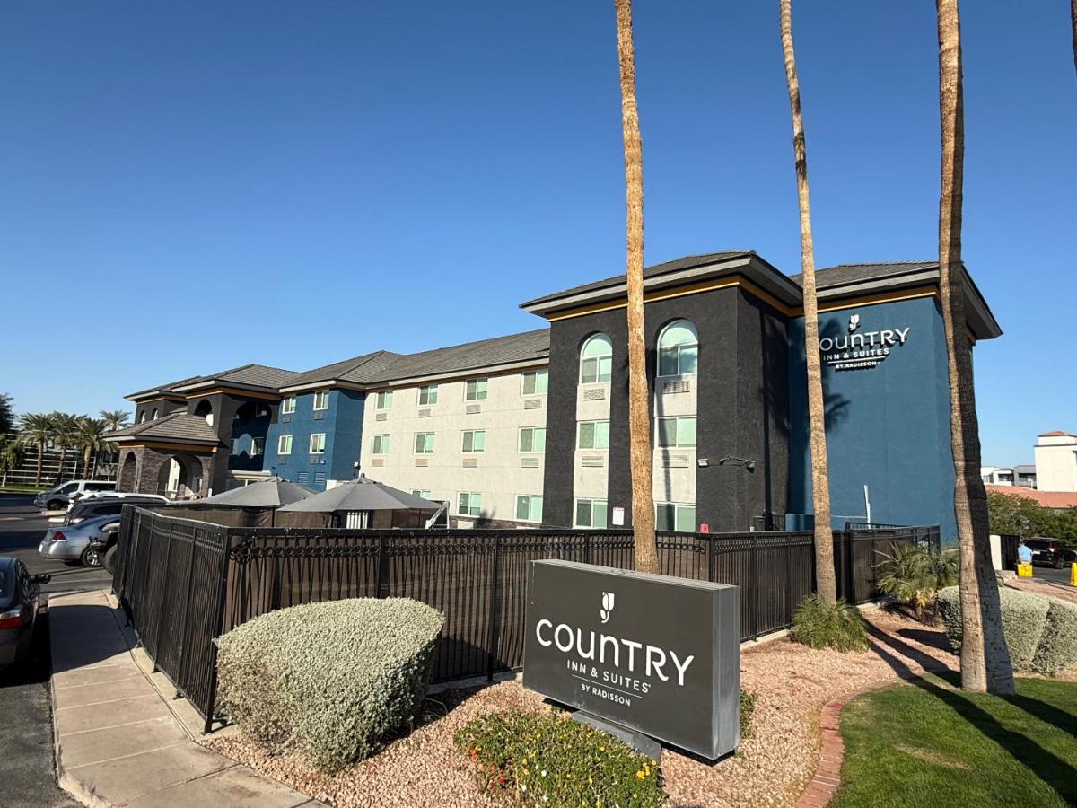 Country Inn & Suites by Radisson Phoenix Airport AZ - image 2