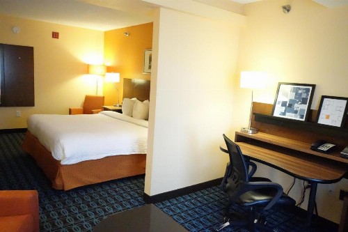 Country Inn & Suites by Radisson Phoenix Airport AZ - image 21