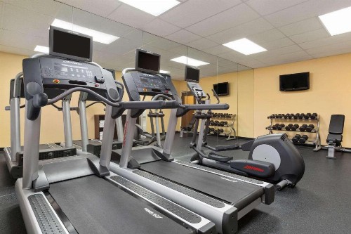 Country Inn & Suites by Radisson Phoenix Airport AZ - image 4