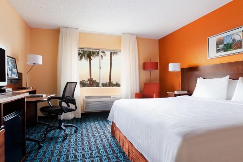 Country Inn & Suites by Radisson Phoenix Airport AZ - image 42
