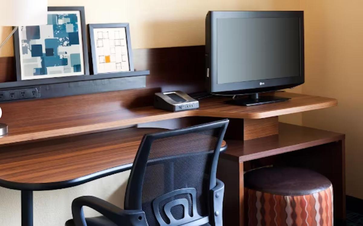 Country Inn & Suites by Radisson Phoenix Airport AZ - image 7