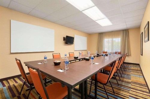 Country Inn & Suites by Radisson Phoenix Airport AZ - image 8