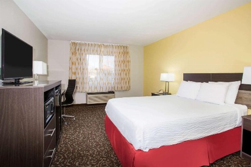 Days Inn by Wyndham Phoenix North - image 18