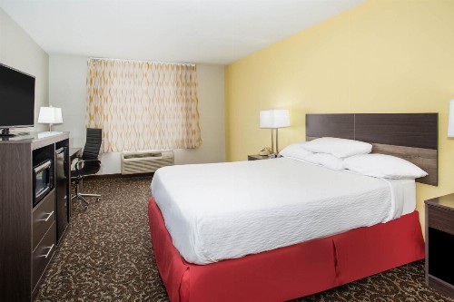 Days Inn by Wyndham Phoenix North - image 48