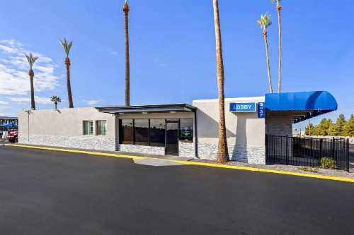 SureStay Hotel by Best Western Phoenix Airport - image 3