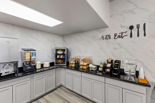 SureStay Hotel by Best Western Phoenix Airport - image 4