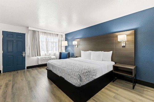 SureStay Hotel by Best Western Phoenix Airport - image 7