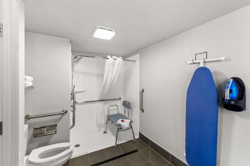 SureStay Hotel by Best Western Phoenix Airport - image 10
