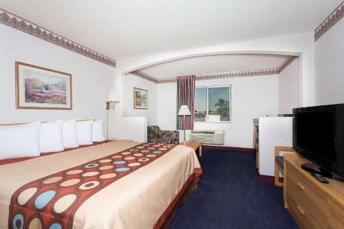 Travelodge by Wyndham Phoenix - image 12