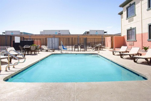 Baymont by Wyndham Phoenix I-10 near 51st Ave - image 24