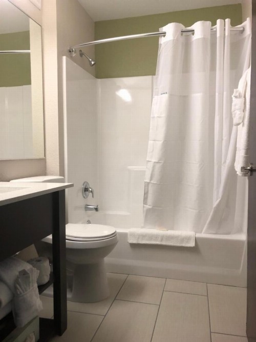 Baymont by Wyndham Phoenix I-10 near 51st Ave - image 26