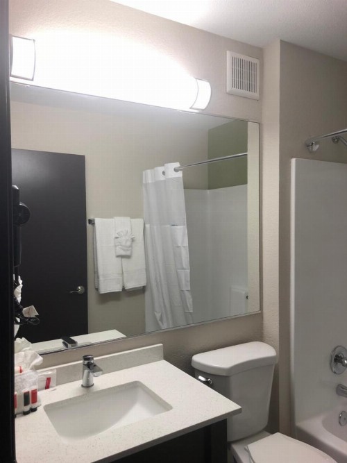 Baymont by Wyndham Phoenix I-10 near 51st Ave - image 27